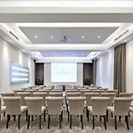 Ξενοδοχείο Metropolitan Boutique 4*