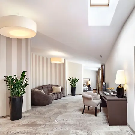 Ξενοδοχείο Metropolitan Boutique 4*