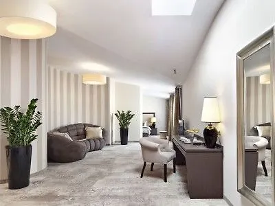 Metropolitan Boutique 4*